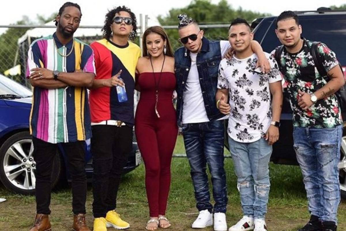 ¡Ya tiene novio! Reguetonero le roba el corazón a la preciosa Elsa Oseguera