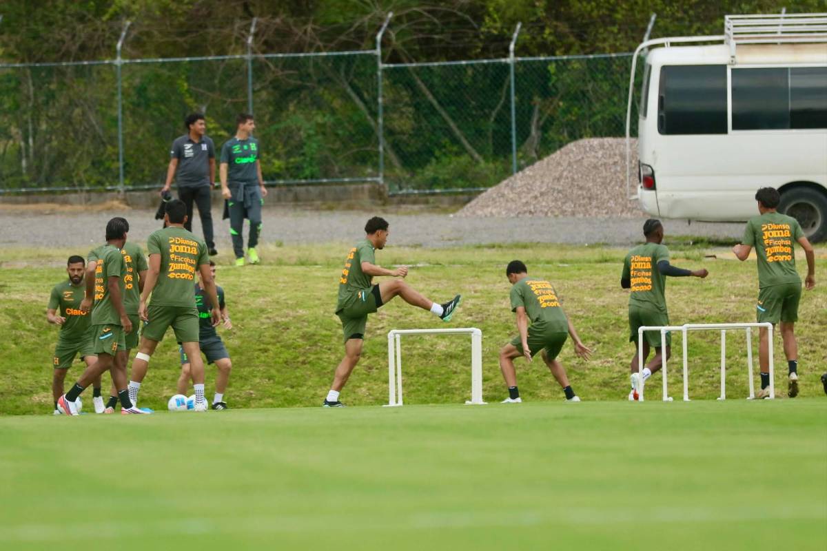 ¡Caras nuevas y un lesionado! Así fue el primer entreno de la 'H' previo a la Nations League