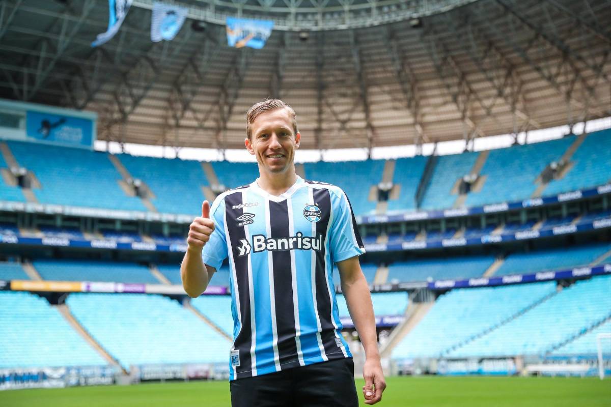 Mercado de Europa: el nuevo club de Di María, los tres fichajes de Xavi para el Barça y Cristiano Ronaldo rechaza a este equipo