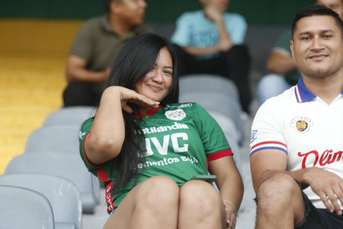 Clásico de bellezas: Aficionadas y edecanes enamoran en el Marathón vs Olimpia