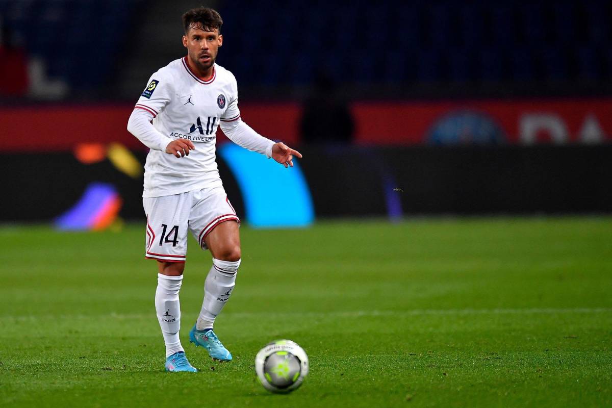 Cerró el mercado y se quedaron sin equipo: las figuras que son agentes libres a 4 meses del Mundial 2026