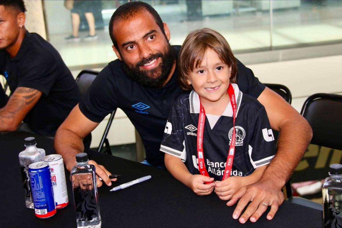 Menjívar lanza una promesa y el pedido especial que recibió previo a la Supercopa