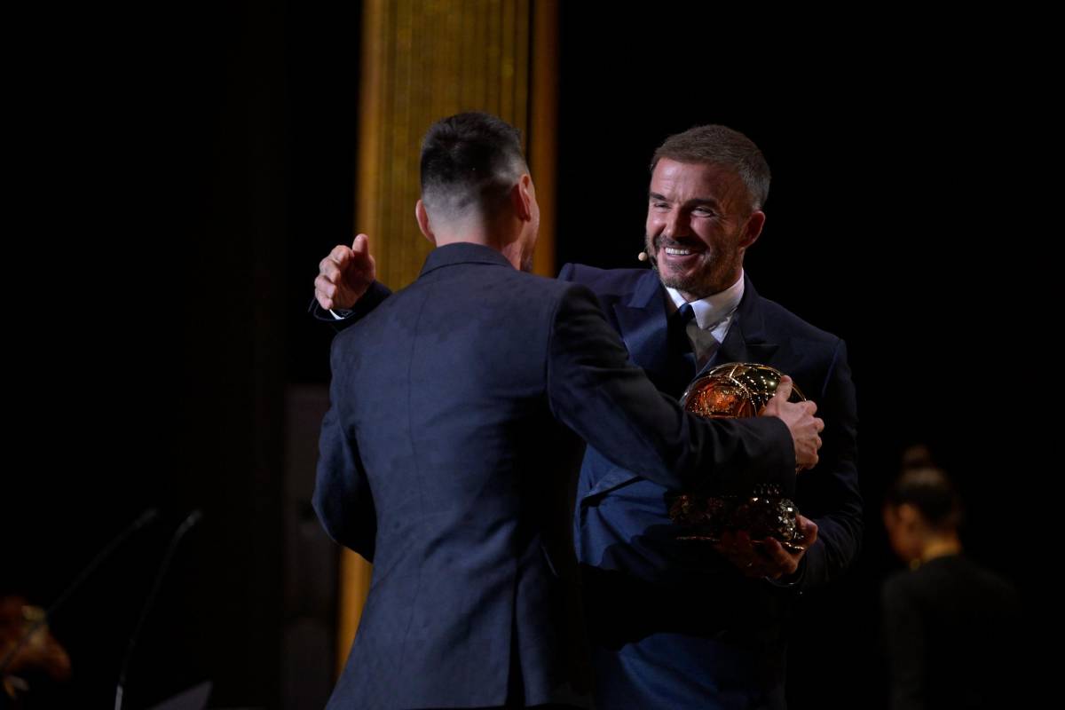 ¿Qué pasó con David Ruiz? Así recibieron a Messi en el Inter de Miami tras ganar el Balón de Oro: pasillo y abrazos