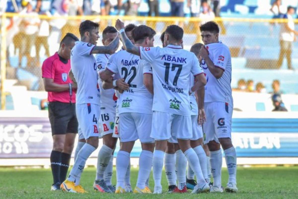 Olimpia se corona bicampeón: estos son los 12 clubes centroamericanos con más títulos de liga