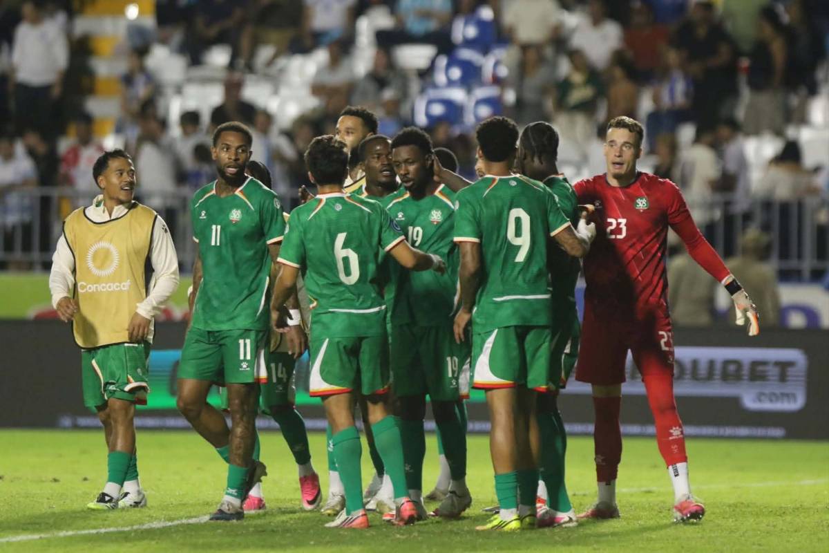 Lágrimas de Dereck, tristeza de Keyrol y leyenda vio a Honduras caer ante Surinam