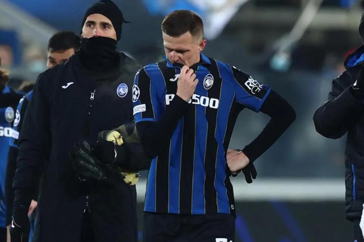 Fue uno de los delanteros más temidos de Europa, una presunta infidelidad lo hundió y así luce a sus 38 años