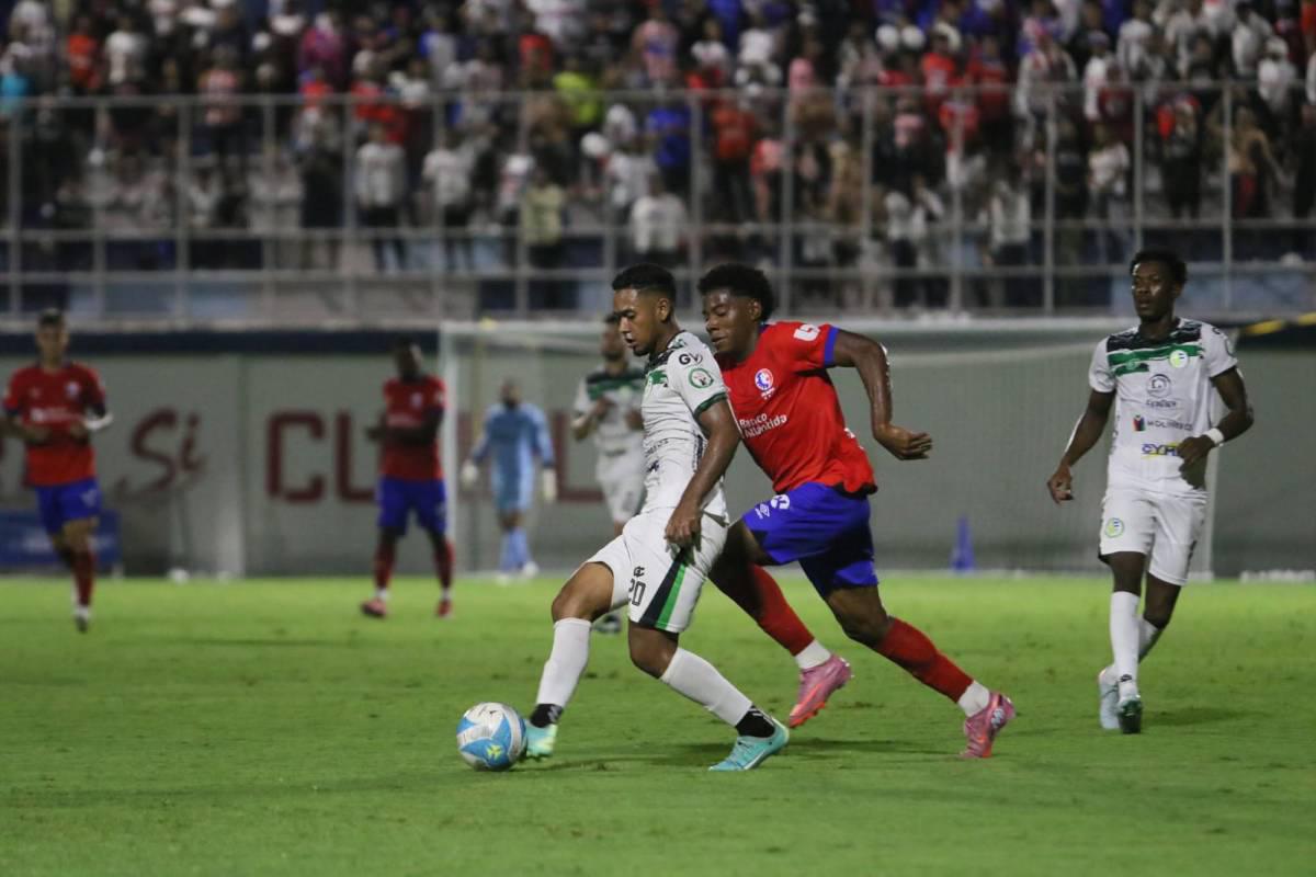 Olimpia celebra en Juticalpa, el debutante de Espinel, bellas chicas y el aficionado que se infiltró en el Juan Ramón