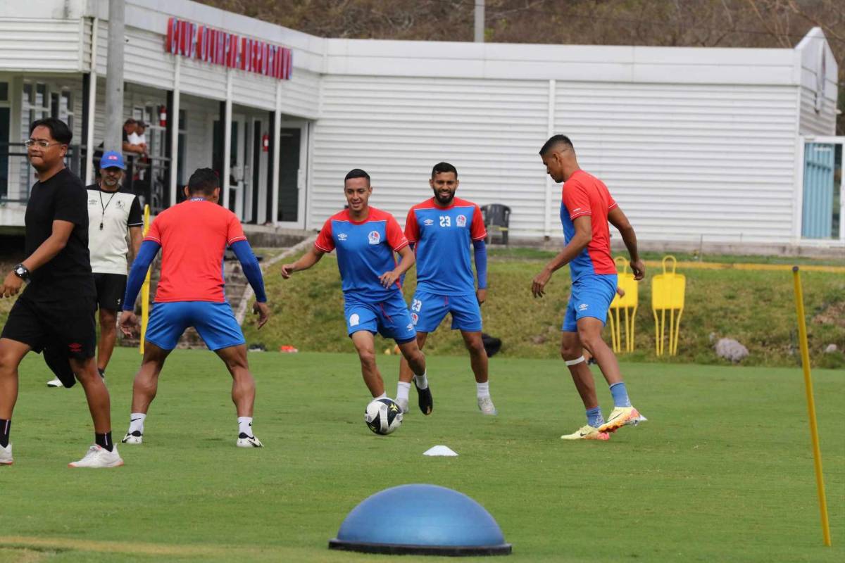 ¿Siguió la polémica? así fue el entrenamiento de Olimpia tras las declaraciones de Eduardo Espinel sobre Real España