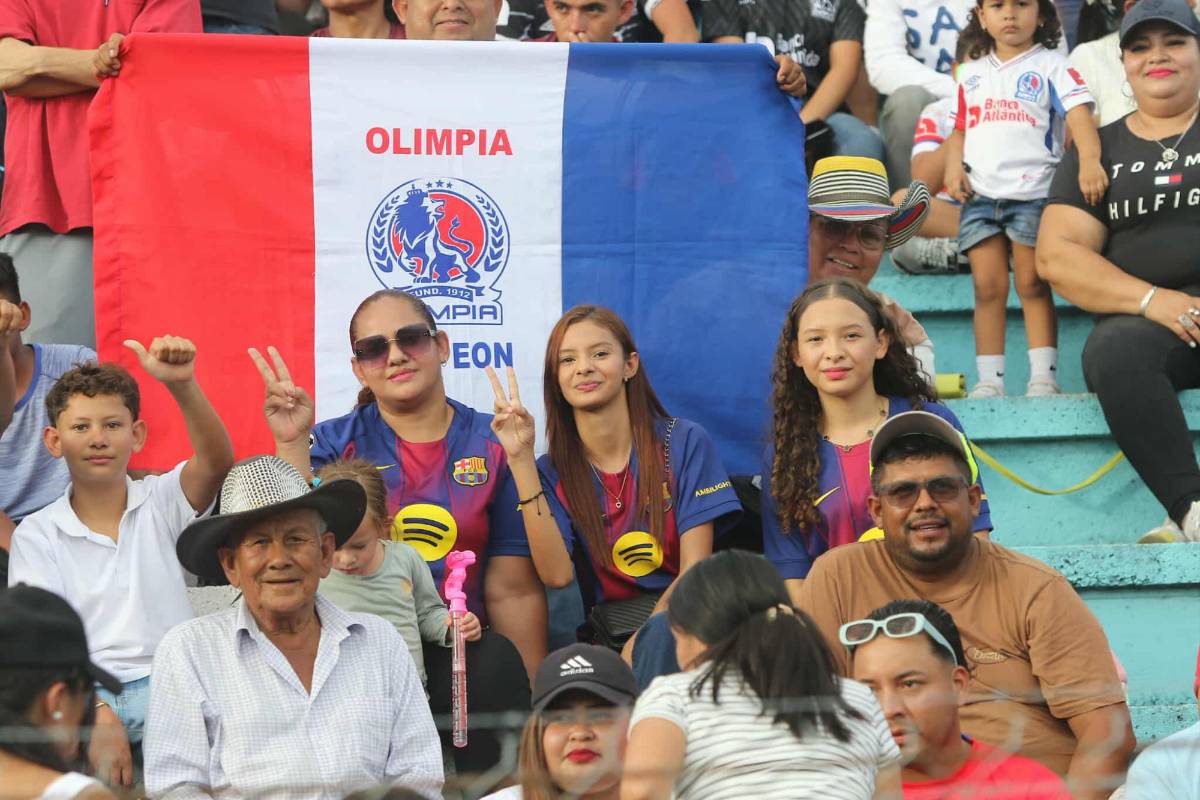 Olimpia se fue humillado, furia de Espinel, ex del León le gritó el gol a la banca y directivo bajó a hablar con los jugadores tras goleada ante Génesis PN