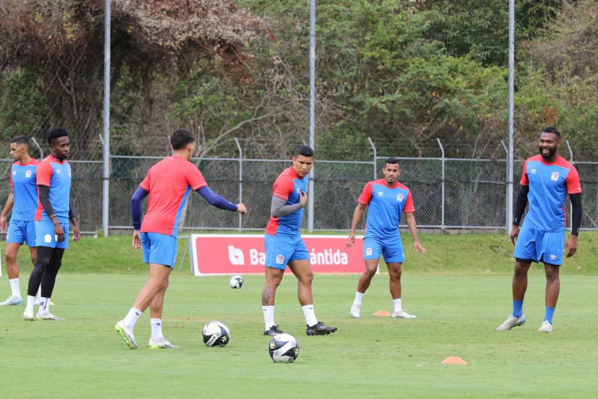 ¿Siguió la polémica? así fue el entrenamiento de Olimpia tras las declaraciones de Eduardo Espinel sobre Real España