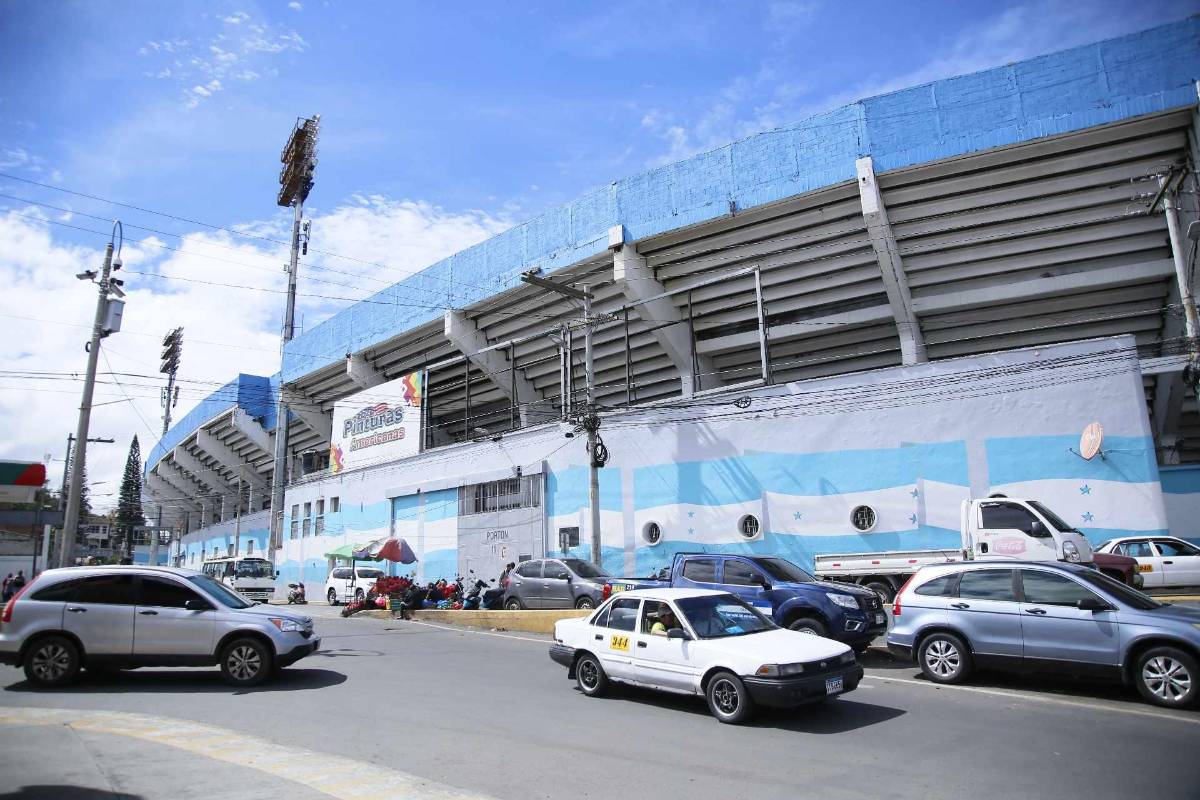 Así embellecen el Estadio Nacional para el Honduras - México: mantenimiento especial y los cambios en la cancha