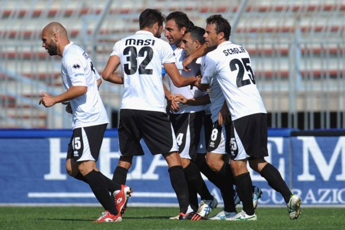 ¡INCREÍBLE! Históricos equipos campeones que ahora juegan en divisiones inferiores