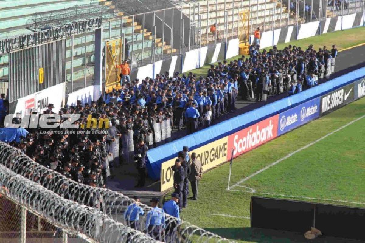 Máxima seguridad para final Motagua-Saprissa y largas filas en las afueras del Nacional