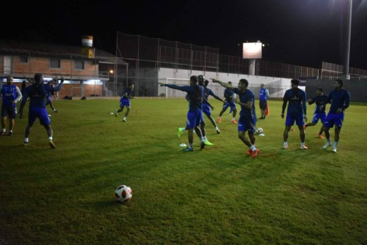 Fotos: Honduras alista el juego con Paraguay con Najar y legionarios de MLS