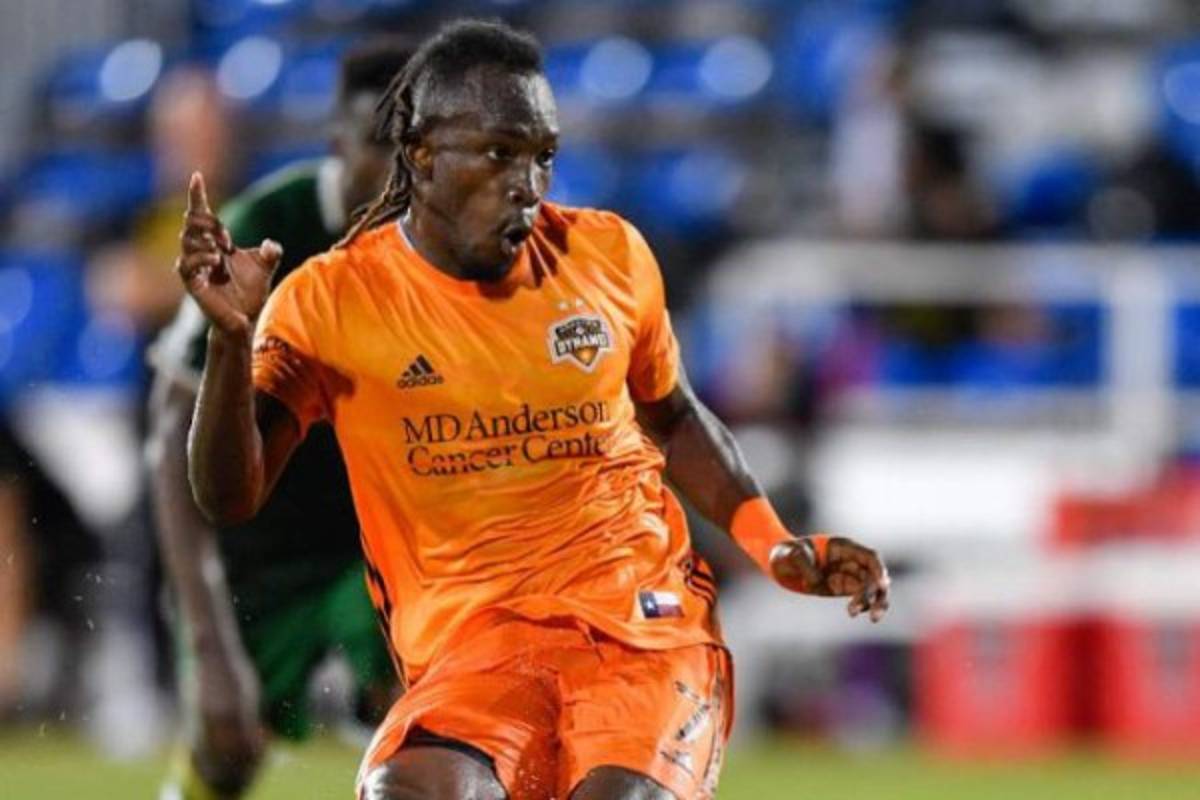 Mercado: Olimpia acuerda renovación, Elis es recomendado en Europa y Espíndola podría volver