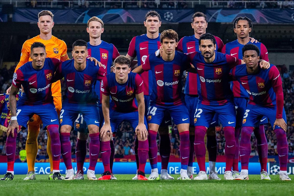 Barcelona agitó las redes: anuncia la salida de tres jugadores que terminan contrato y... ¡luego lo borra!