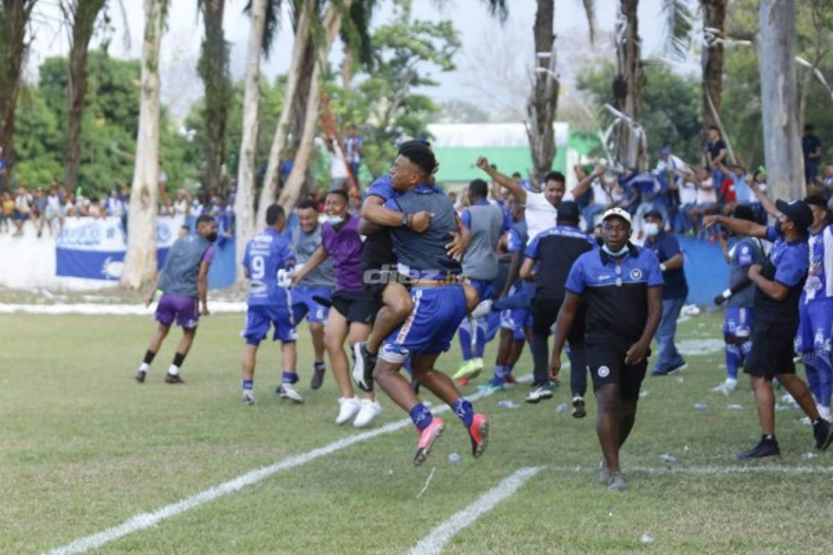 ¡La Ceiba está de fiesta y 'La More' se roba el show en la celebración del título de Victoria!