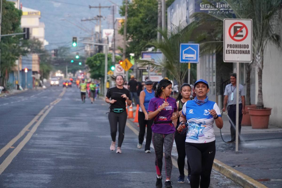 Primer bootcamp de la Maratón LA PRENSA inicia con gran aceptación: 300 corredores cumplieron con 5 km