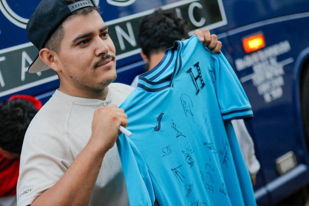 ¡Locura por Keyrol! Seleccionada causa furor en visita a la Bicolor en Houston