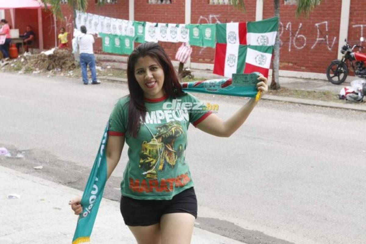 Hermosas chicas y ambientazo en el Yankel Rosenthal para el clásico Marathón-Olimpia