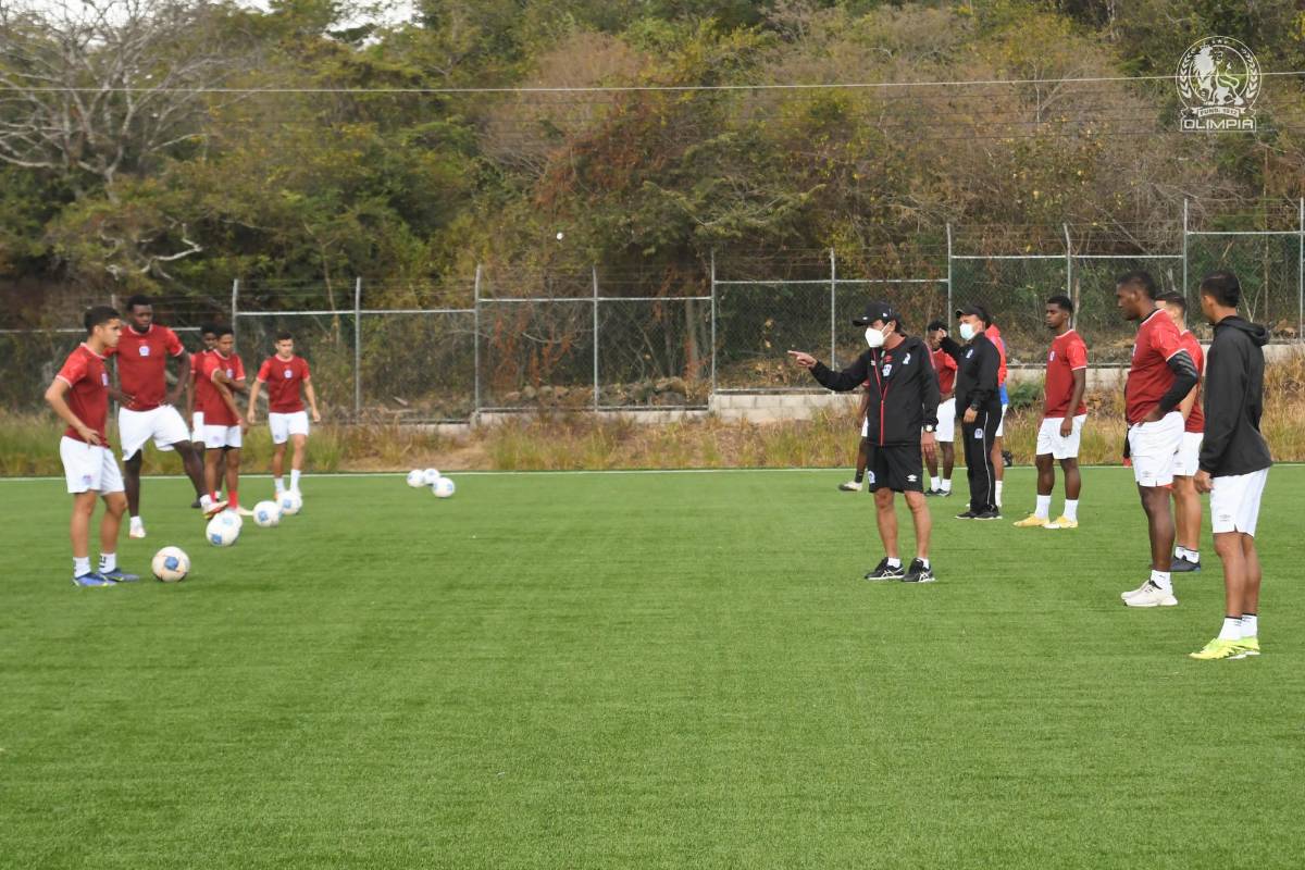 Regresan a su cueva y con sorpresas: Así entrenó el Olimpia tras el nombramiento de Pablo Lavallén como nuevo técnico