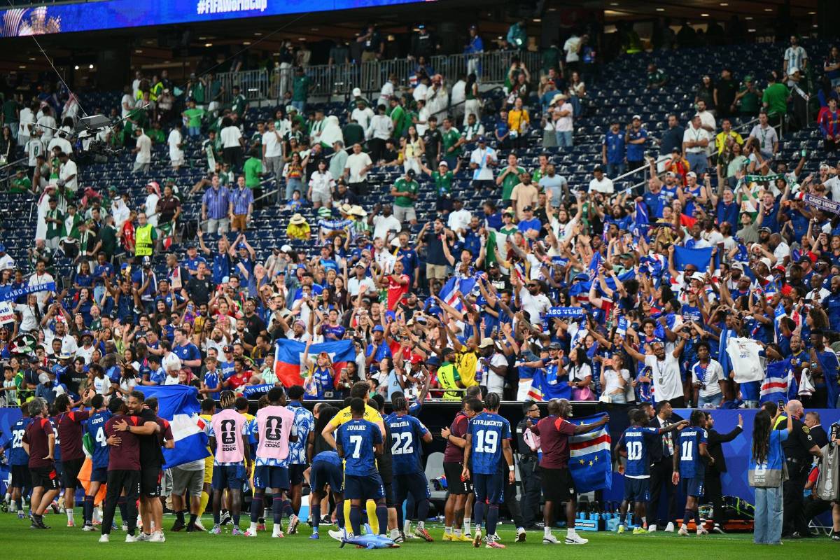 La fiesta de Cabo Verde tras hacer historia, reacción del DT y bellezas