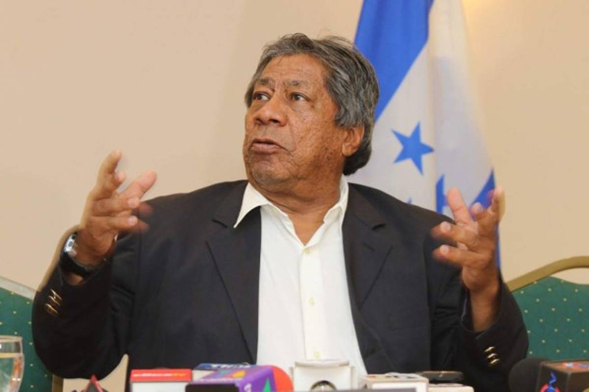 Técnicos que pasaron de la televisión a dirigir en el fútbol hondureño