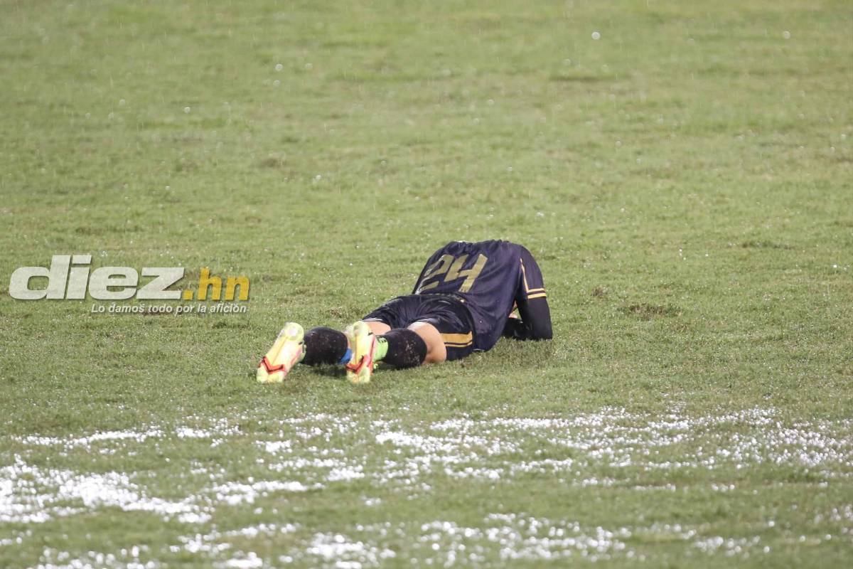 La emotiva imagen de Omar Elvir por el triunfo de Potros, bellas mujeres y lamentable lo que ocurrió otra vez en La Ceiba