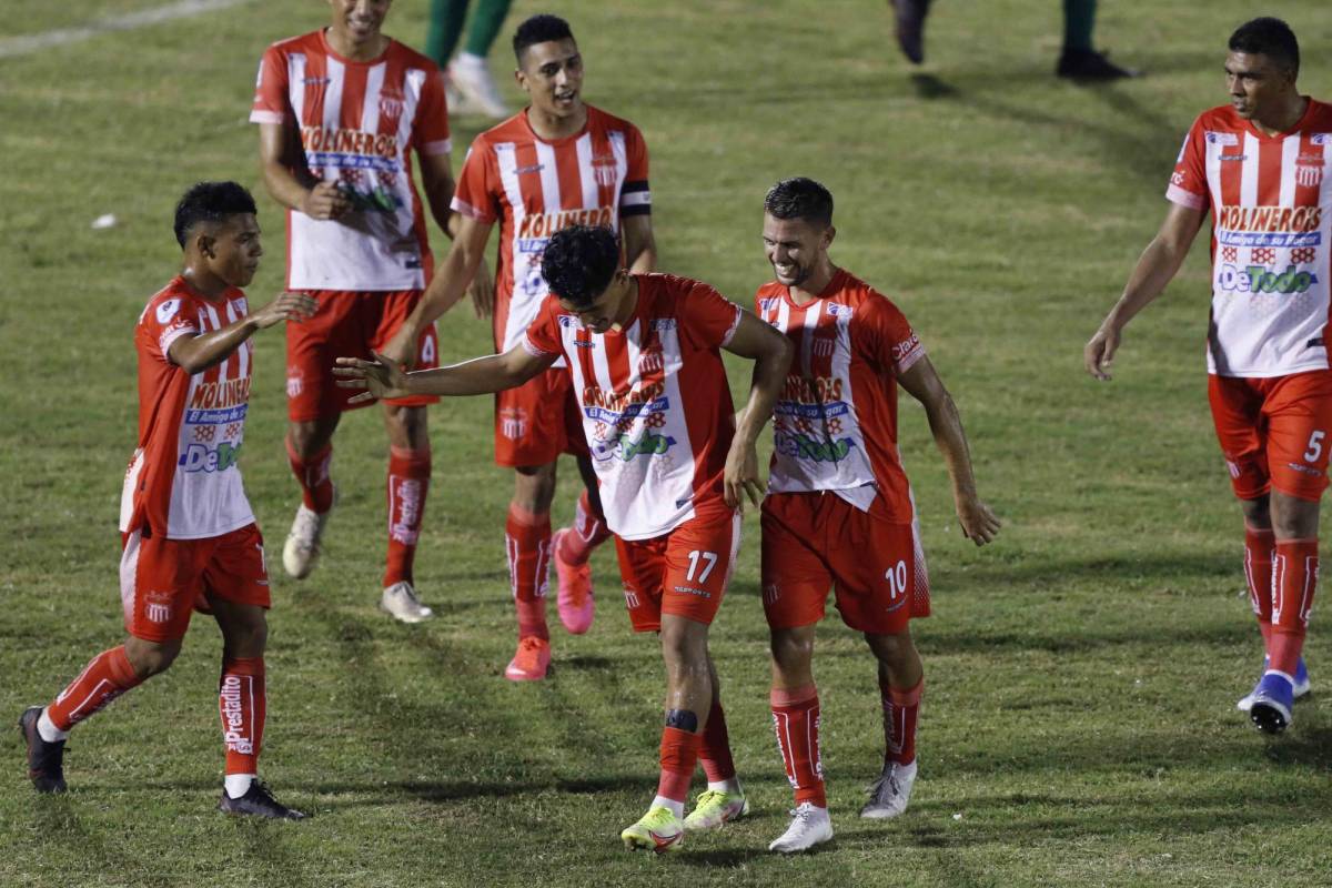 Luis Palma y compañía deberán vencer por más de goles al Olimpia si quieren avanzar a la final del Apertura.