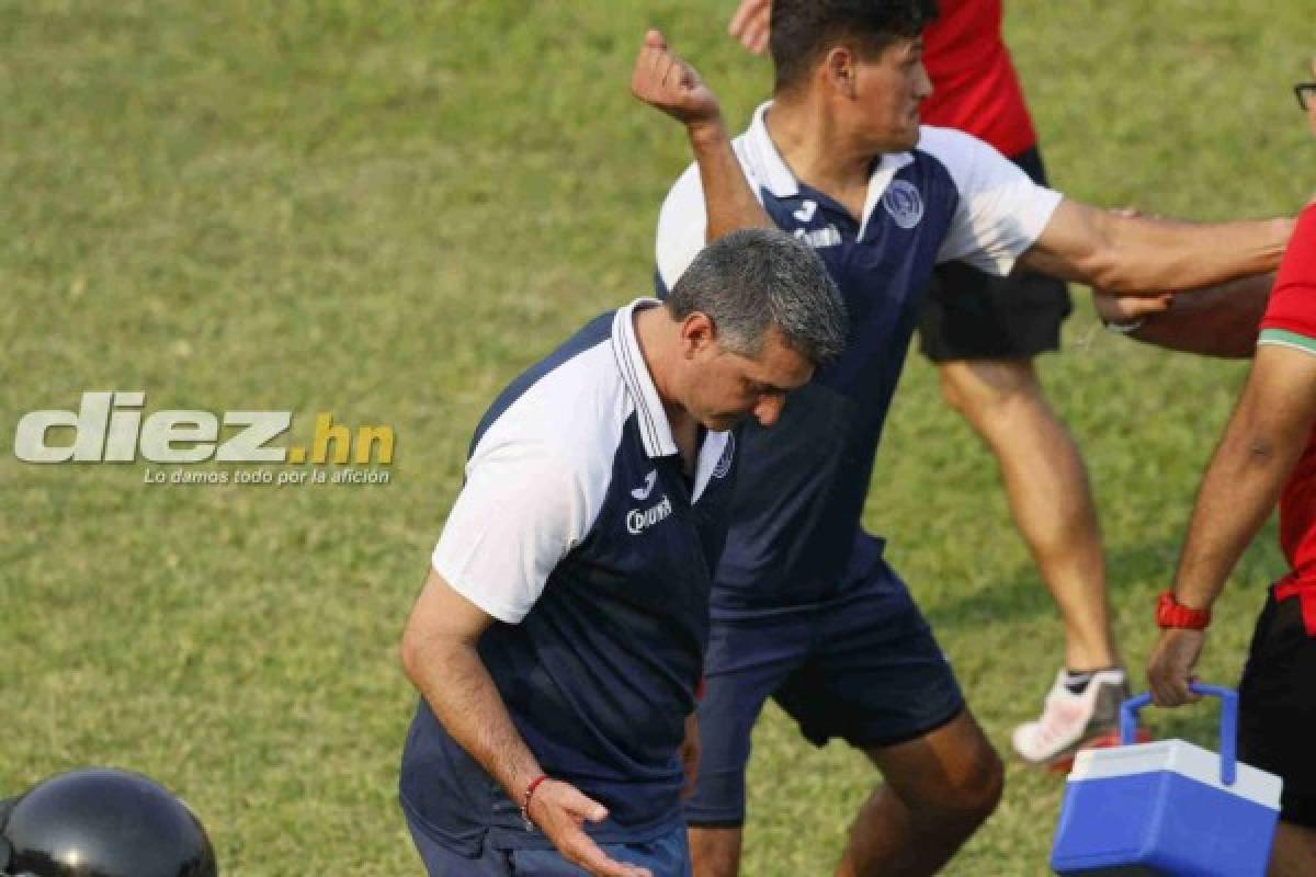 EN FOTOS: La lluvia de golpes y patadas entre técnicos de Marathón y Motagua