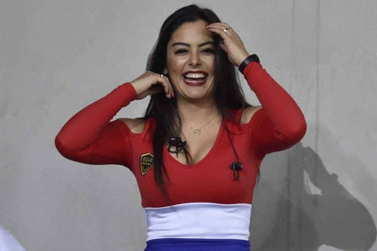 ¡HERMOSA! Larissa Riquelme se roba el show en el Argentina-Paraguay de la Copa América  