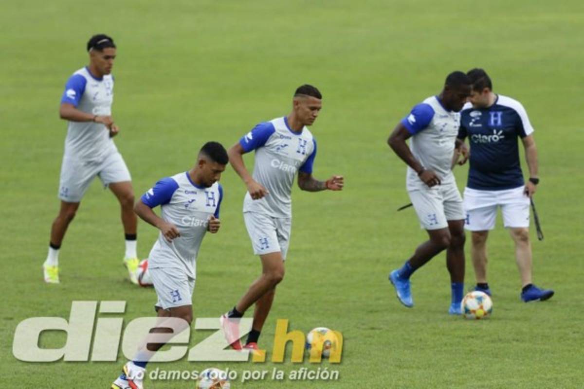 Así fue el primer entrenamiento de Honduras al mando del 'Bolillo' Gómez: Charla y lo que trabajaron