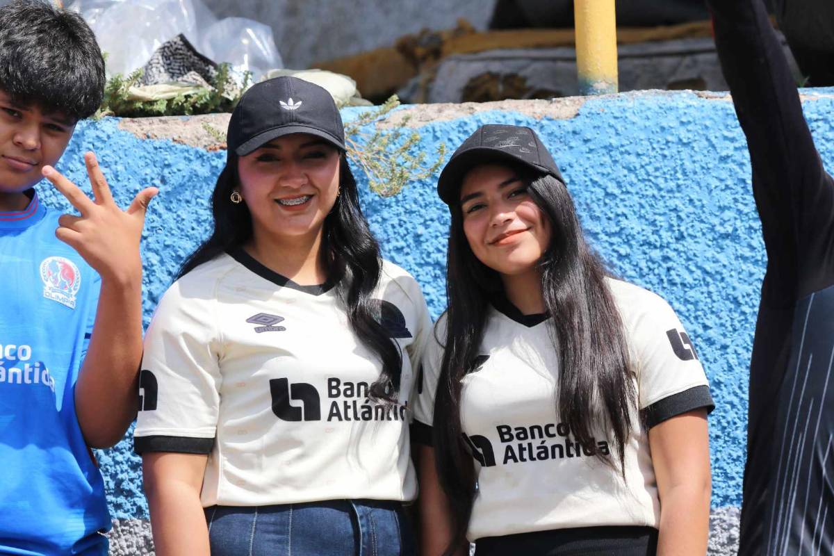 ¿Quién es la aficionada de la Máquina que se roba las miradas? Bellezas adornan la final entre Olimpia y Real España