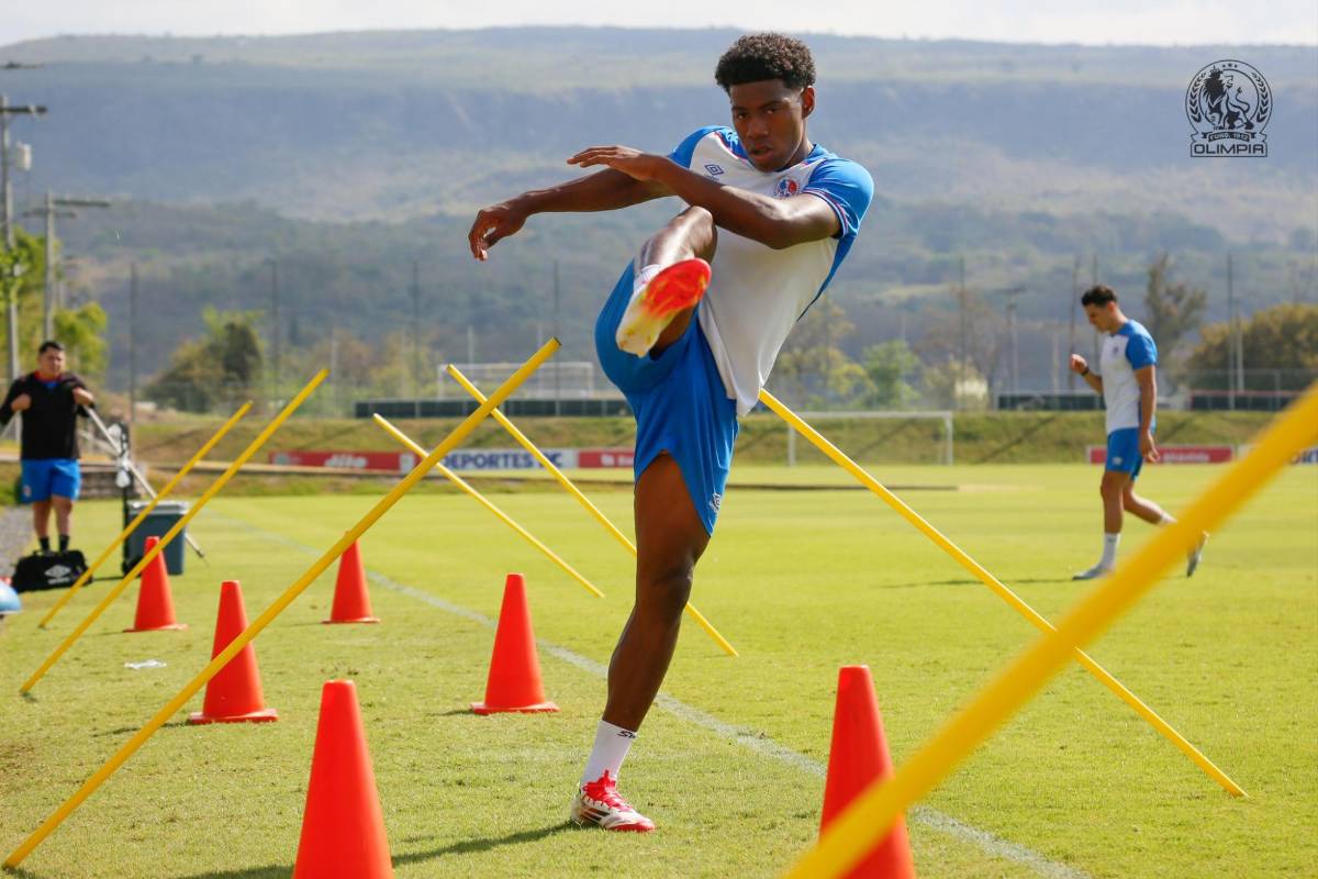 ¿Qué pasa con Edwin Rodríguez? Espinel decide si juega con 1 o 2 delanteros en la primera batalla de la final contra Real España