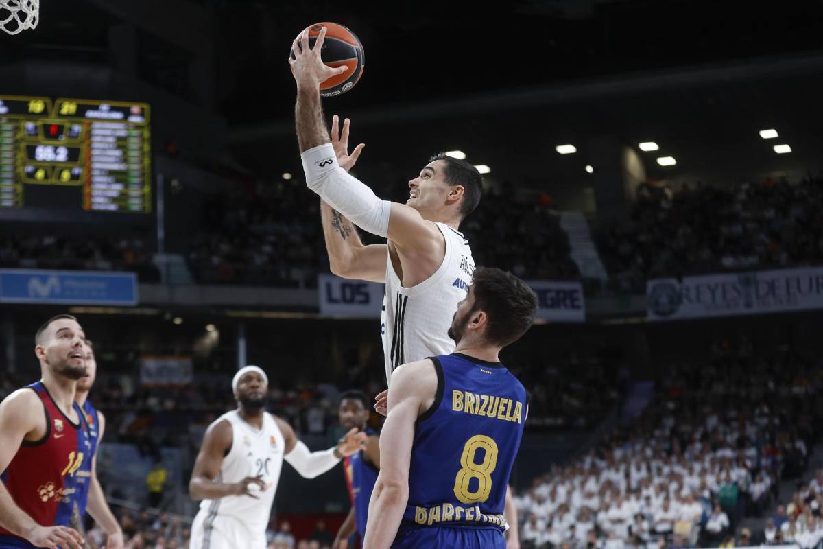 Modric realizó tremendo gesto y Mbappé con cara de pocos amigos: estrellas del Madrid sorprendieron en el clásico del Basketball