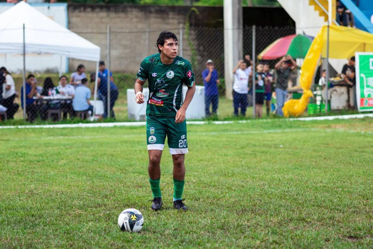 20 futbolistas que creías retirados y juegan en la Liga de Ascenso de Honduras... ¡el técnico mundialista en segunda!