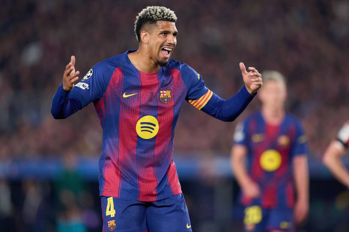 Barrida en Barcelona y el que Flick no quiere ni ver tras el fracaso en Champions League: 8 se van y los fichajes