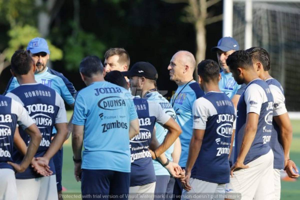 ¿El último entreno de Coito en la H? El entrenador no paró de sonreír y la práctica se hizo en cancha privada