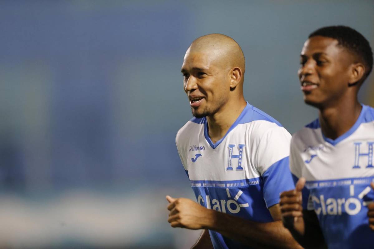 Nuevo rostro en la Selección,gesto de Palma y el pelón de Honduras, que olvida a Islas Caimán para centrarse en Antigua