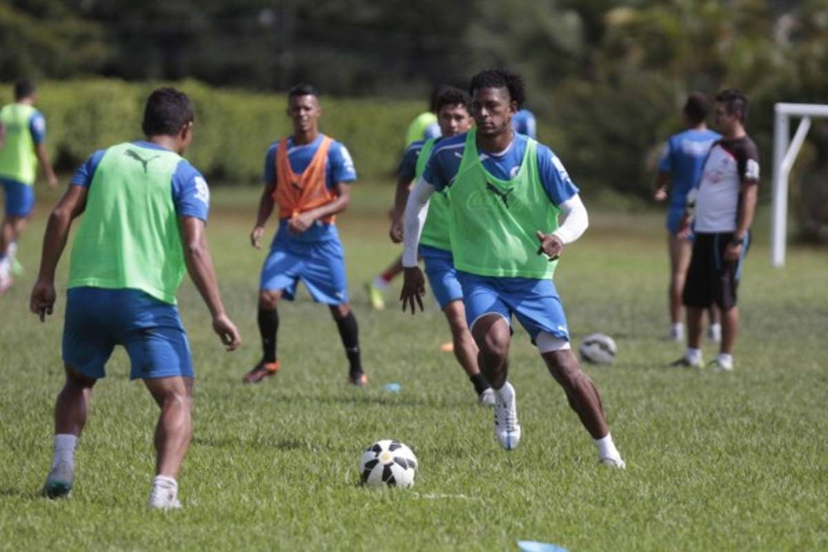 FOTOS: Costly se prepara al máximo para debut con Olimpia