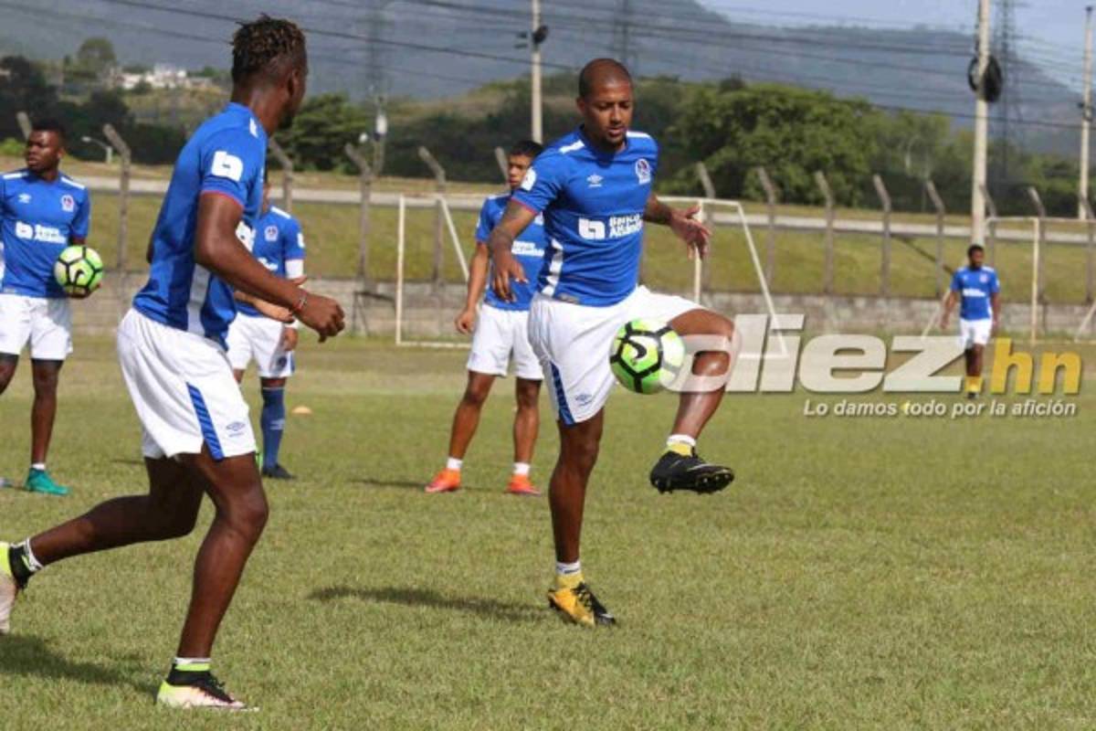 EN FOTOS: Olimpia entrenó muy concentrado pensando en el Platense