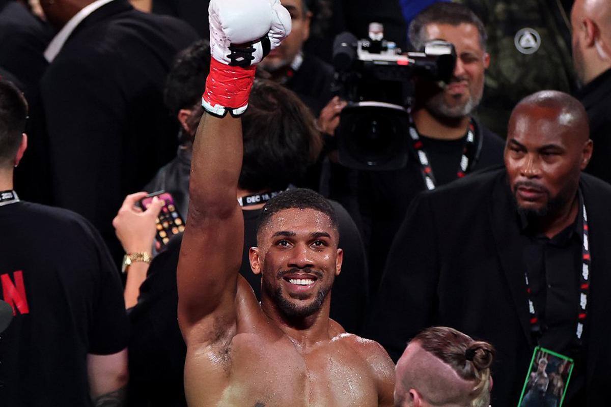 Anthony Joshua noqueó a Jake Paul con brutal derechazo y le rompe la mandíbula: Denme al Canelo...