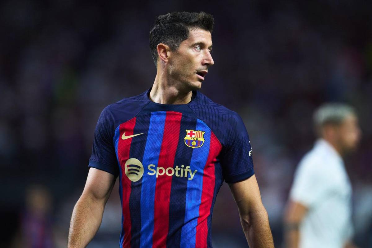 Raphinha le quema el arco al Real Madrid, los agarrones y así fue el debut de Lewandowski con el Barça; Amado Guevara en el Clásico