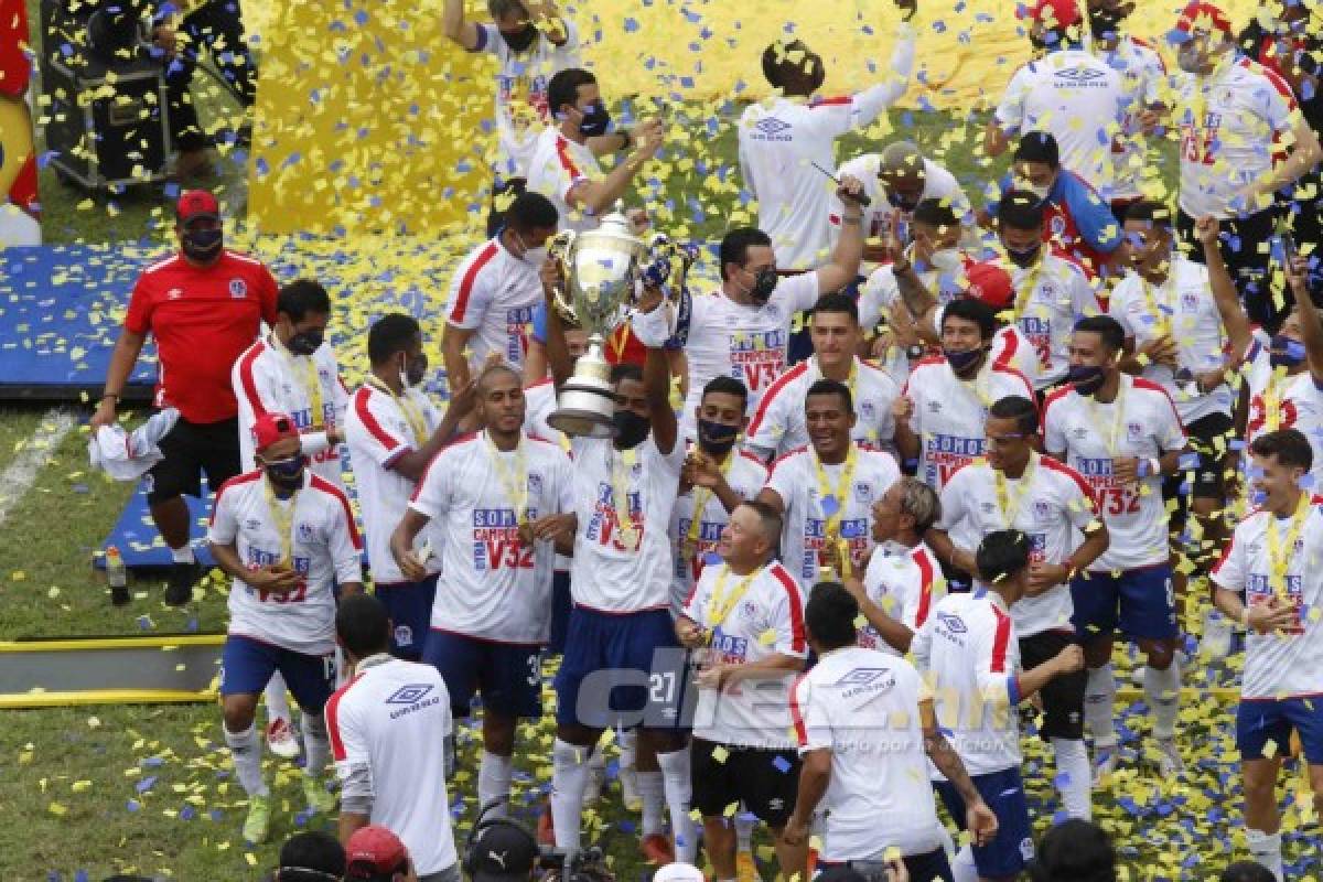 El Yankel se pinta de blanco: así fue la locura del Olimpia luego de coronarse bicampeón en Honduras