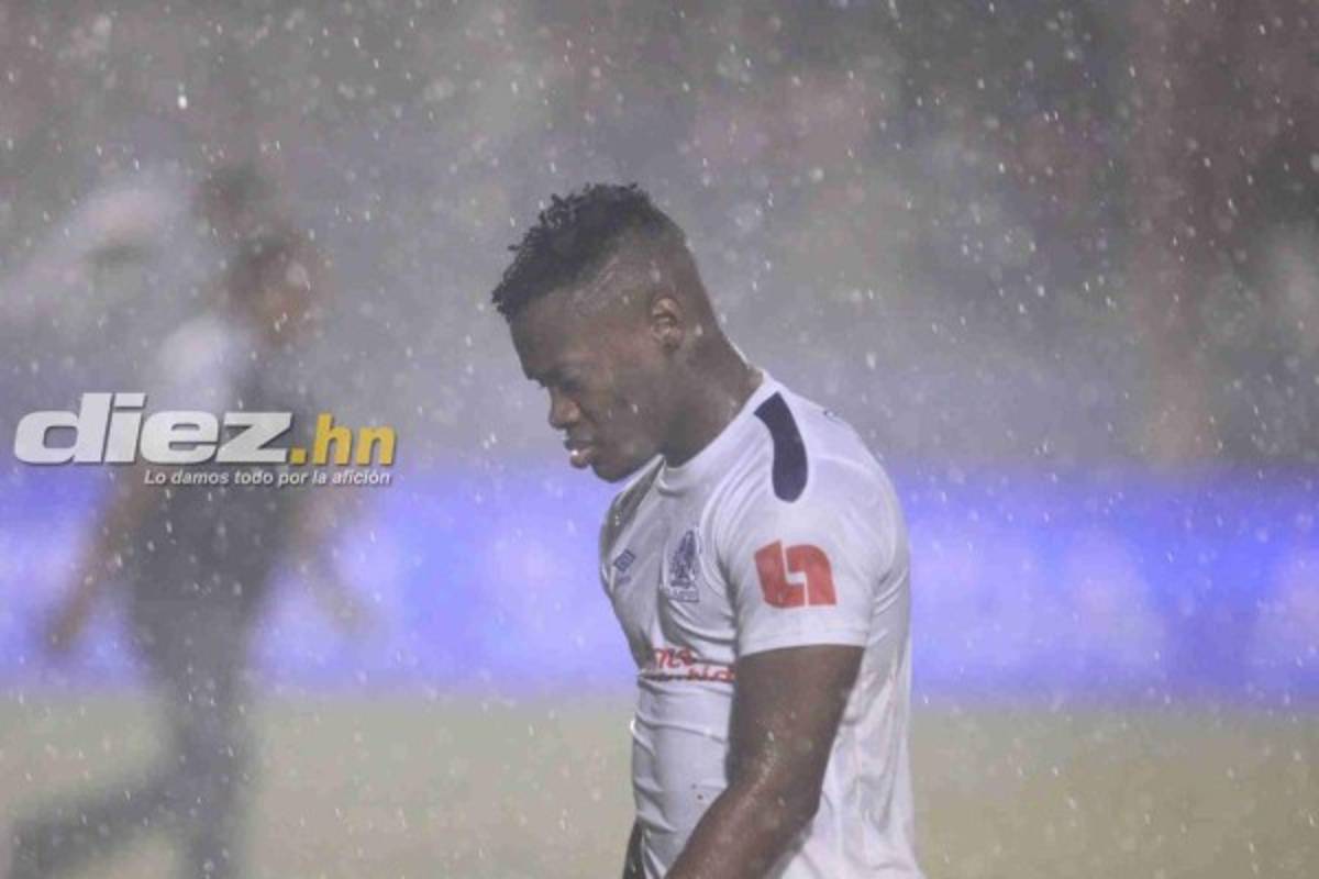 La tristeza de los jugadores del Olimpia tras perder la final ante Motagua