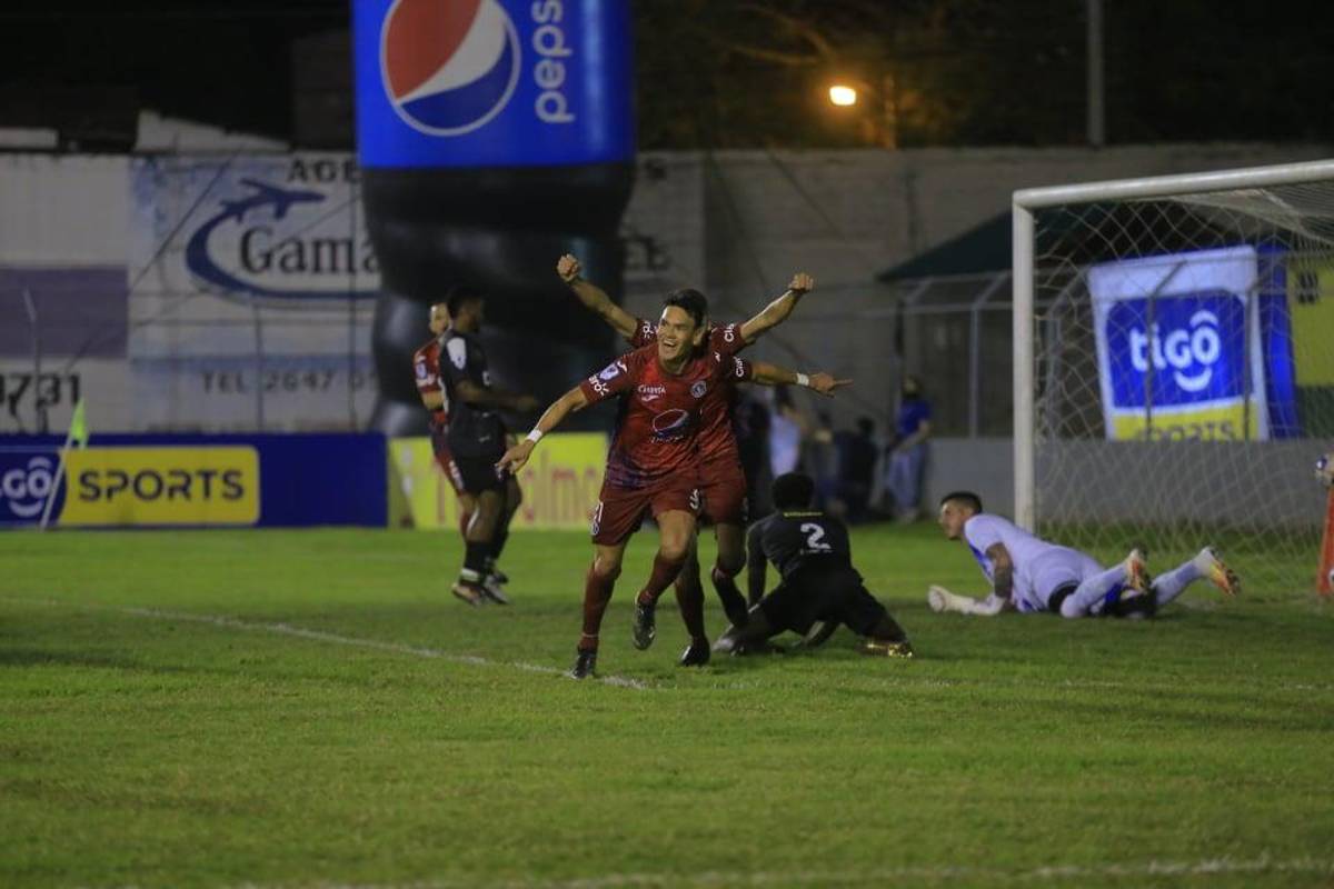 Los 17 datos que dejan los primeros cuatro partidos de Jornada 1: Extranjeros debutan con gol y Bengtson se acerca a histórico goleador