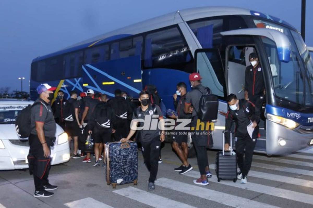 ¡Quieren marcar historia! Las postales de la partida de Olimpia para el juego ante América en el Azteca