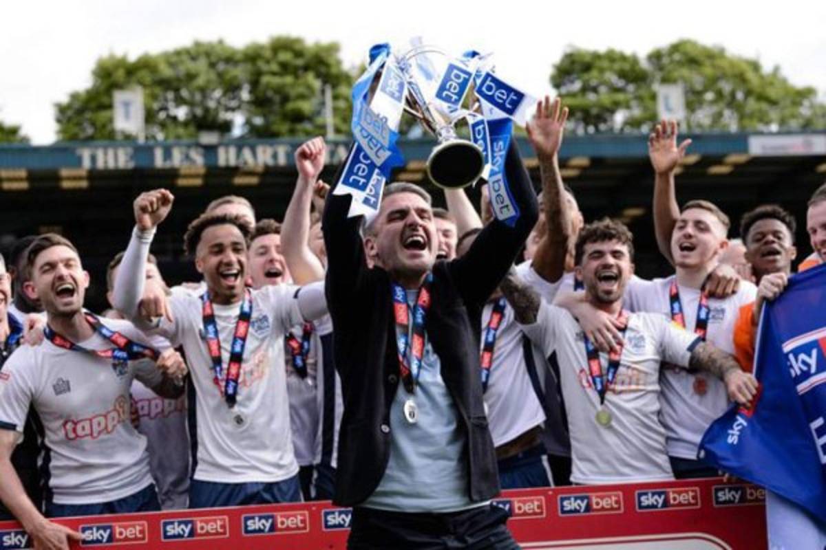 Un ataúd y menos de 48 horas: Este es el equipo inglés que está a punto de desaparecer