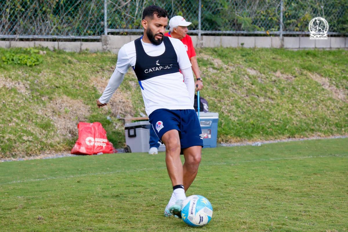 Eduardo Espinel podría eliminar a Motagua de la triangular y así es el 11 que prepara para el clásico capitalino