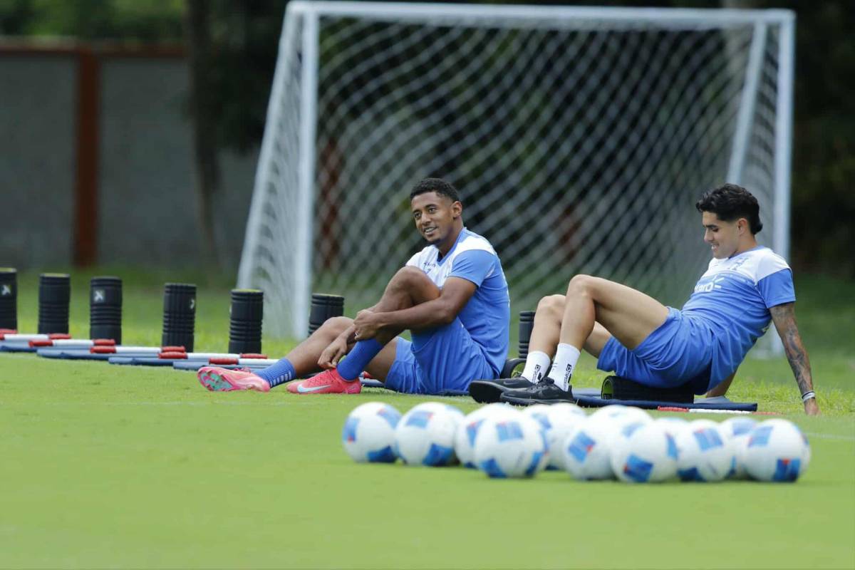 El 'desnudo' del Romántico Quioto, el gesto de Luis Palma y el legionario que se bajó del avión directo a entrenar